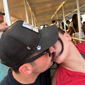 Meet your Posher, Taelor